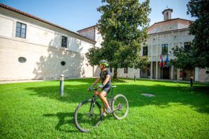 Il Novarese è sempre più bike-friendly: apre un nuovo ostello per accogliere i cicloturisti
